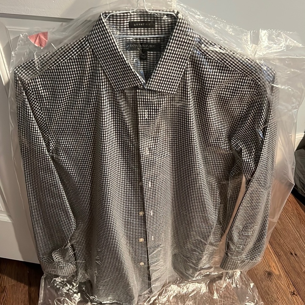 Banana republic Button Down Grant fit shirt
